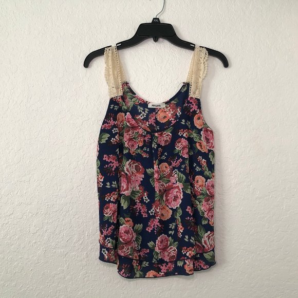 Persaya Tops - 🦋 Persaya Floral Tank Top